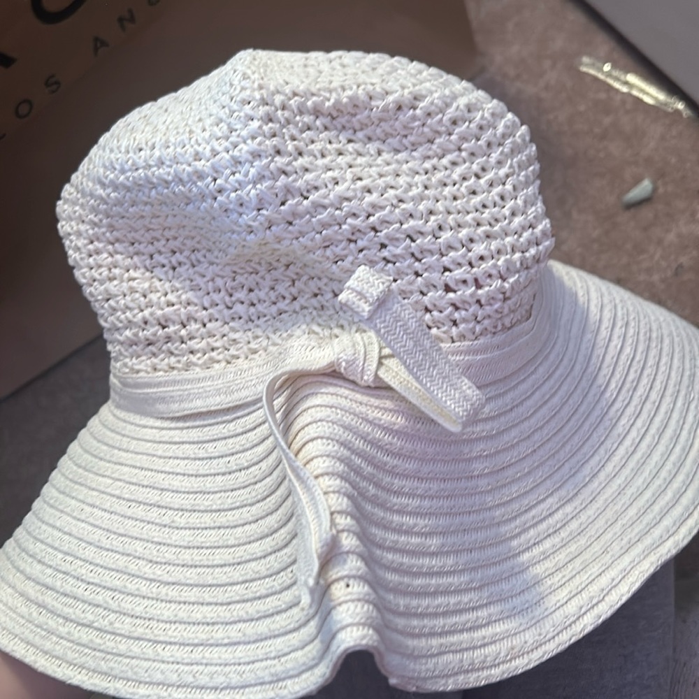 white sun hat